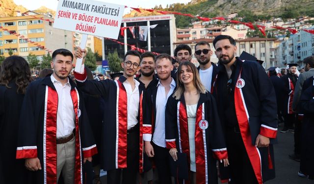 Amasya Üniversitesi 5bin320 mezun verdi