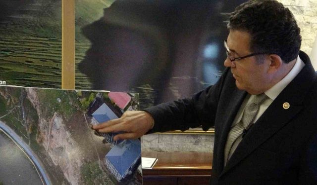 Başkan Demir, otel inşaatında doğanın tahrip edildiğini iddia etti