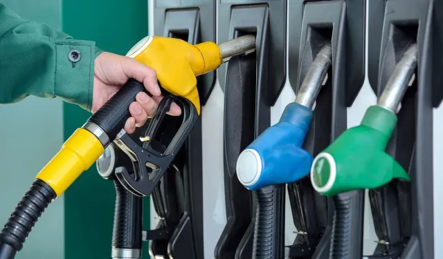 Akaryakıtta Büyük İndirim Pompalara Yansıdı! Benzin ve Motorin Fiyatları Değişti