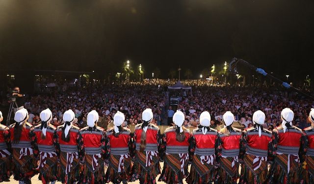 32. Uluslararası Akçaabat Müzik ve Halk Oyunları Festivali sona erdi