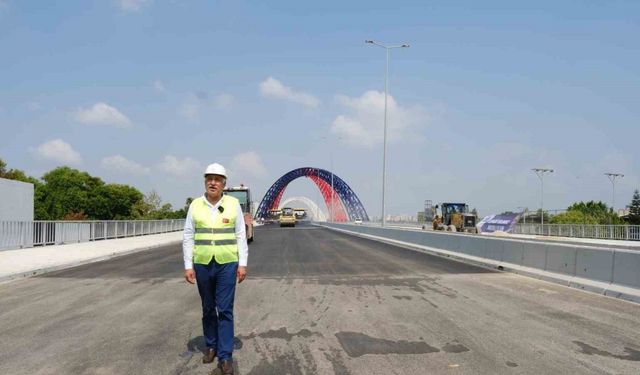 Adana’da 2 ilçe ve 4 mahalleyi birbirine bağlayacak köprü inşaatında sona gelindi