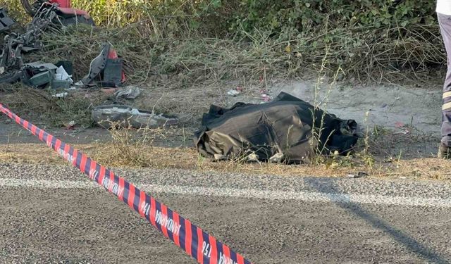 Alaplı’da motosiklet sürücüsü kamyonun altında kaldı: 1 ölü