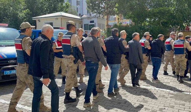 Ardahan merkezli 2 ilde rüşvet operasyonu: 32 gözaltı