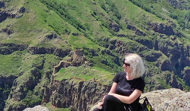 Ardahan’daki tarihi Şeytan Kalesi’ne turist akını