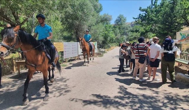 Atlı jandarma timleri Ihlara Vadisinde