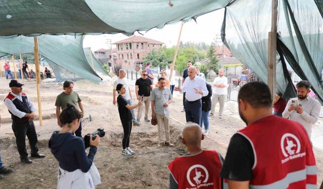 Başkan Özlü “Güzel hatıralar biriktirip, kalıcı bir iş yapıyorsunuz”