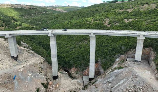 Bu köprü ilçe merkezi ve köylerden hastaneye ulaşımı kolaylaştıracak