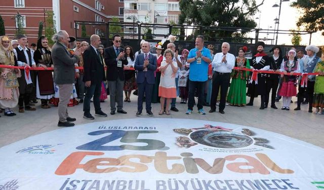 Büyükçekmece’de "Uluslararası Güler Ertan Fotoğraf Yarışması"nda ödül alan eserler sergilendi