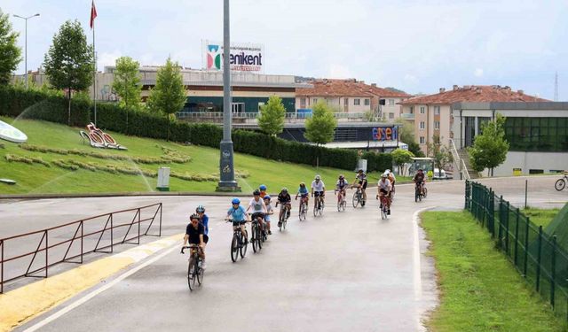 Büyükşehir, geleceğin şampiyon pedallarını Ayçiçeği Vadisi’nde keşfediyor