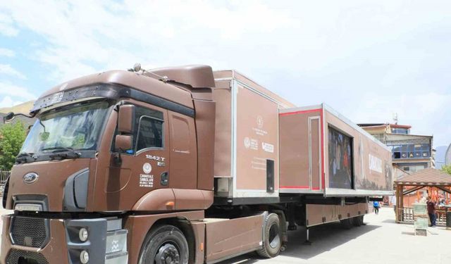 Çanakkale Savaşları Mobil Müzesi Hakkari’de