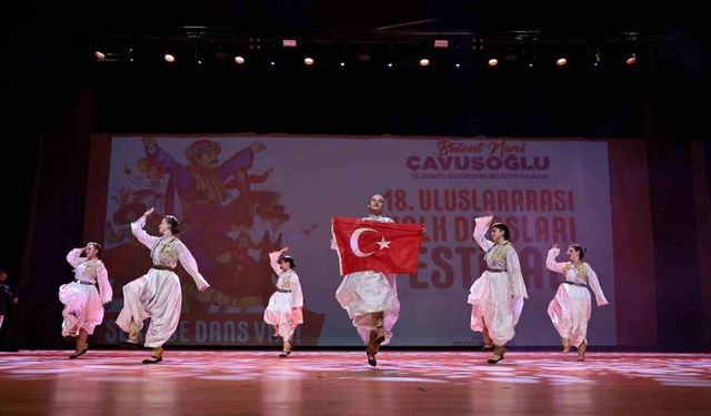 Denizli 18. Uluslararası Halk Dansları Festivali sona erdi