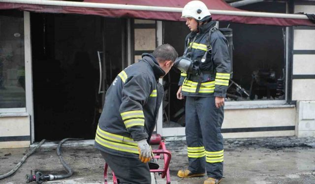 Edirne’de bakım ve onarım servisi alevlere teslim oldu