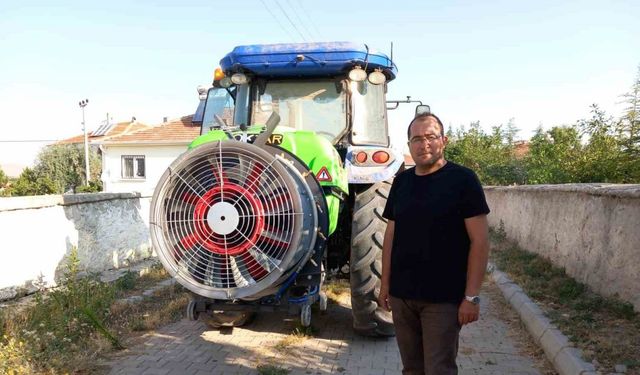 Emirdağ ilçesinin Yarımca Köyü’nde ilaçlama çalışmaları yapıldı