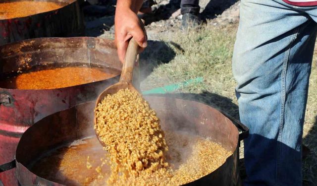 Erzincan’da bulgur kazanları kaynamaya başladı