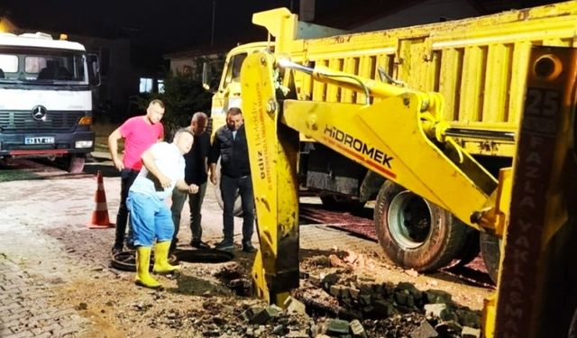 Gediz Belediyesi’nden yol bakım ve onarım çalışması