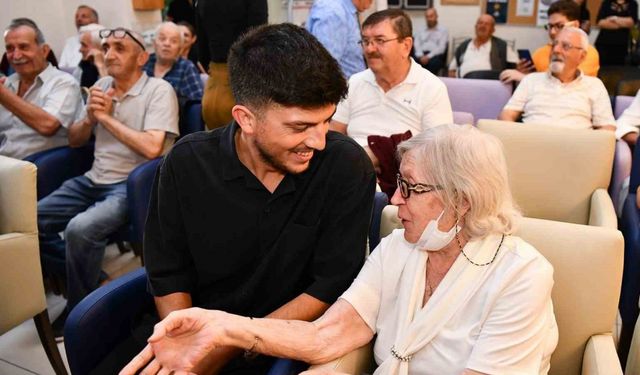 Gençlerle deneyimli vatandaşlar Gençlik Merkezi’nde buluştu