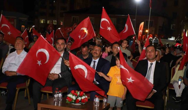 Hakkari’de 15 Temmuz etkinliğine yoğun ilgi