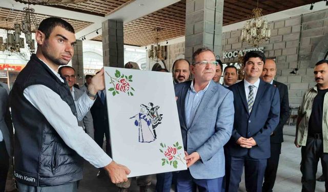 Kars’ta ‘İş-Uğraş ve El Sanatları’ sergisi açıldı