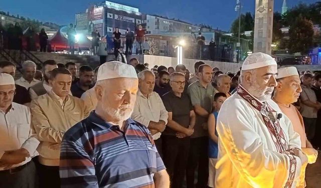 Kırşehir’de Haniye için gıyabi cenaze namazı kılındı