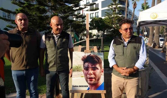 Marmaris’te orman yangınını söndüren ekiplere su taşırken kazada ölen Şahin Akdemir için lokma hayrı yapıldı