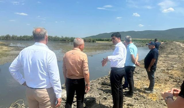 Meriç Nehri’ne deniz suyu karışmaması için set çekildi