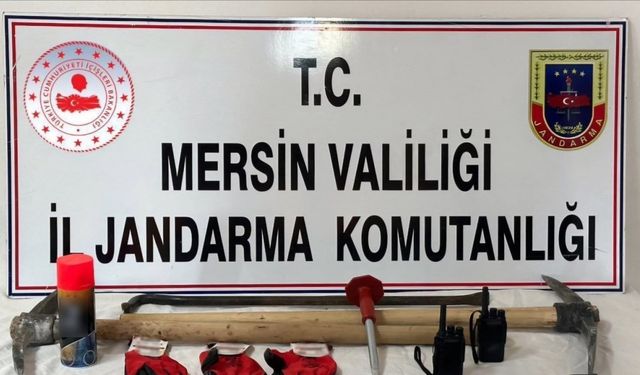 Mersin’de kaçak kazı yapan 3 şüpheli yakalandı