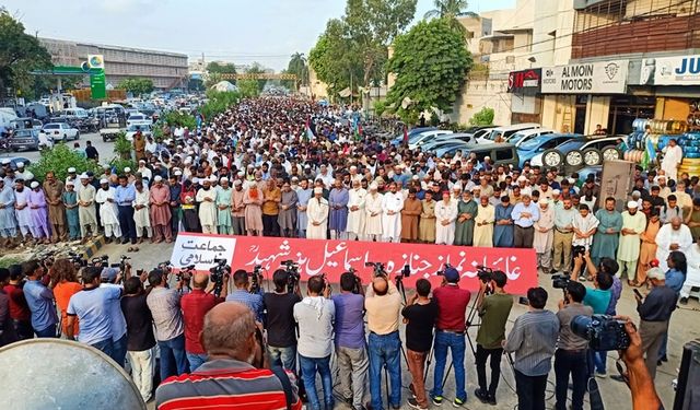 Pakistan’da Haniye için gıyabi cenaze namazı kılındı