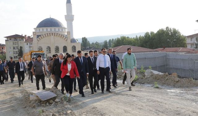 Pazarlar ilçesindeki TOKİ projesi yerinde inceledi