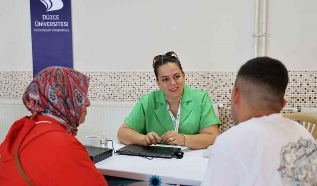 Tanıtım günleriyle aday öğrencilere tam destek