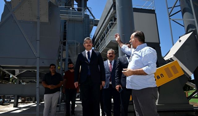 Vali Yılmaz, ‘Osmaniye’mizin bütün köy yolları sıcak asfalta kavuşacak’