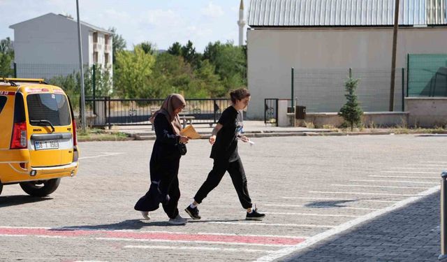 Vicdanlarının sesini dinlemişlerdi, ÖSYM mağdur etmedi, 8 adaya özel YKS sınavı düzenledi