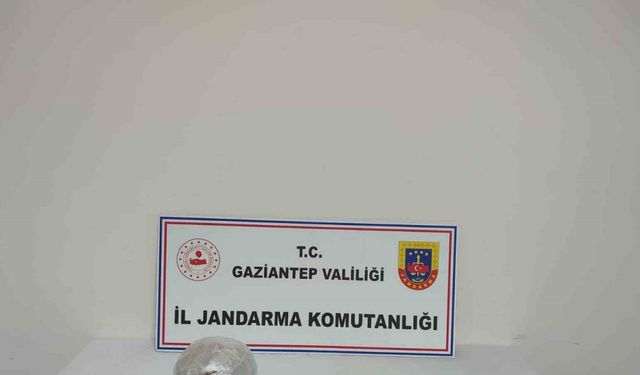 Yolcu otobüsünde 1 kilogram 750 gram skunk maddesi ele geçirildi