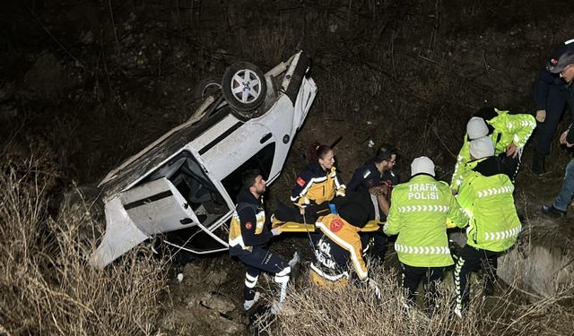 Kütahya'da Feci Kaza! Takla Atan Otomobildeki 2 Kişi Yaralandı