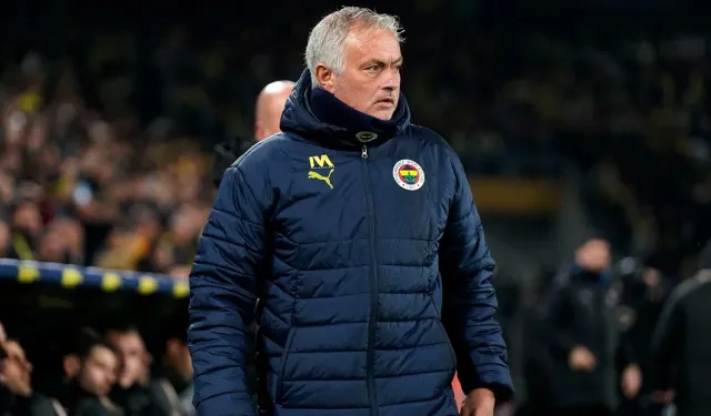 Jose Mourinho’dan Fenerbahçe Takımına Hem Moral Hem Uyarı