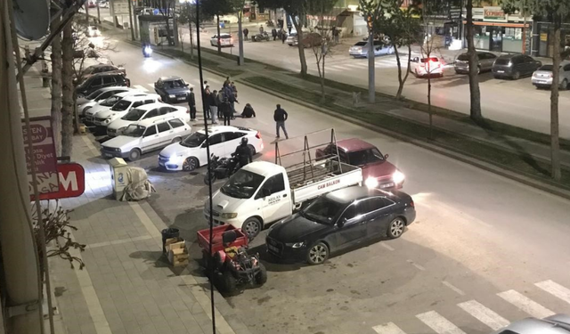 Tokat'ta Sokak Ortasında Silahlı Kavga: Yaralı Hastaneye Kaldırıldı