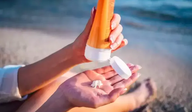 Güneş Kremini Yanlış Sürüyorsunuz! Cilt Kanseri ve Yaşlanmaya Karşı 1 Tatlı Kaşığı Kuralı