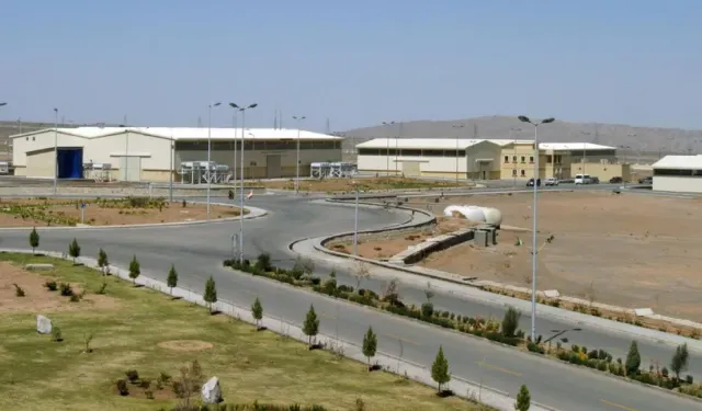 İsrail Saldırısı Sonrası Natanz Nükleer Tesisinde Radyasyon Alarmı