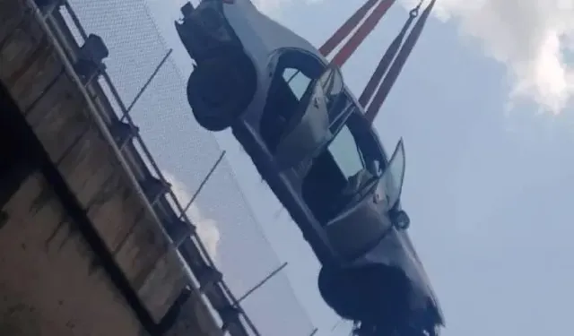 Feci Kaza: TEM Otoyolu'nda Otomobil Köprüden Uçtu, 2 Kişi Yaralandı