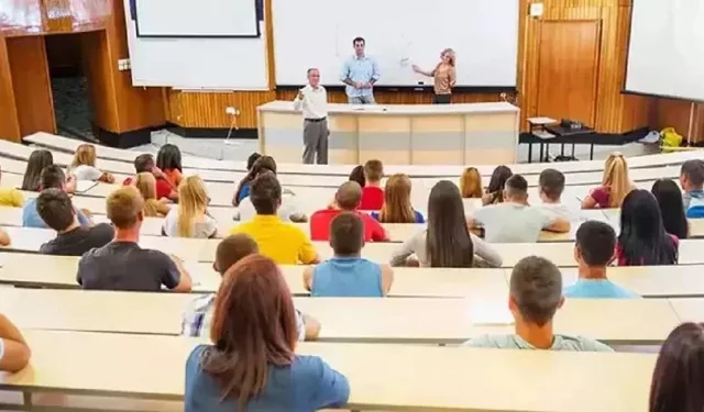 Üniversite Öğrencilerine Müjde: En Yüksek Kazanma Şansı Sunan 5 Burs Programı Açıklandı