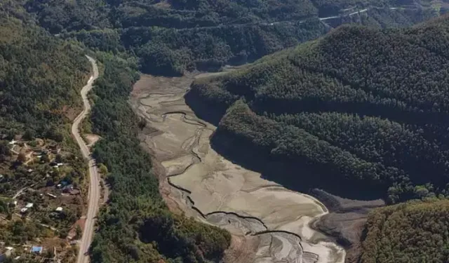 Kuraklık Türkiye’yi Susuz Bırakıyor: Barajlar Alarm Veriyor, Kesintiler Başladı