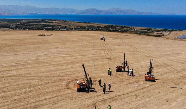 Van Edremit’te “Yeşil Enerji” Tartışması: GES ve Maden Projeleri Doğayı Kuşatıyor