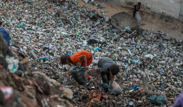 Sessiz Büyüyen Kriz: Çocukların Omzundaki Derin Yoksulluk Yükü