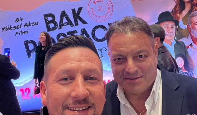 “Bak Postacı Geliyor” Filminin Galası Yapıldı: Özgün Uzunali Oyuncu Kadrosunda Yer Aldı