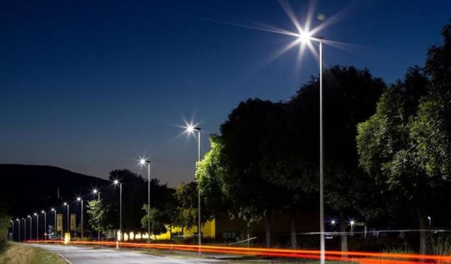 DLS Led Aydınlatma: 3 Milyon Armatürde LED Dönüşümü Şart