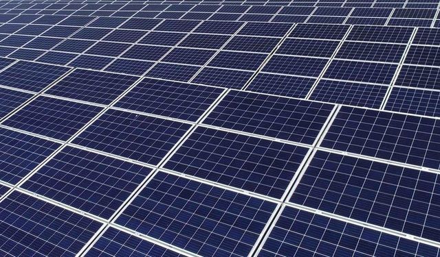 Batarya Maliyetlerindeki Sert Düşüş Güneş Enerjisinde Kesintisiz Dönemi Başlattı