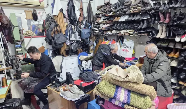 Kara Kış Ayakkabı Tamircilerine Yaradı: Vatandaş AVM Yerine Tamirciyi Tercih Etti