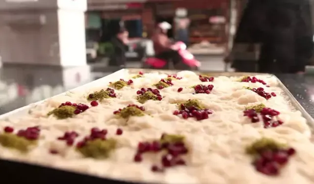 Saray Mutfağından Ramazan Sofralarına: Güllaçı Pamuk Gibi Yapan Gizli Dokunuş Ortaya Çıktı