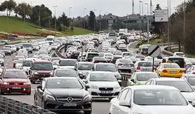 Trafik Sigortası Fiyatları Neden Aniden Artar? Günlük Değişimlerin Arkasındaki Sistem