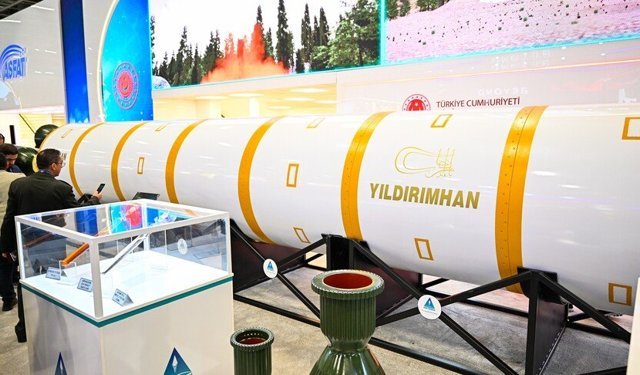 Savunma Sanayisinde Yeni Eşik: YILDIRIMHAN Füzesi İlk Kez Görücüye Çıktı