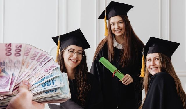 2026 Burs Rehberi Açıklandı: Üniversitelilere 9 Bin TL'ye Kadar Destek Verilecek